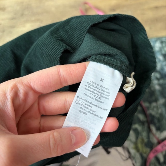 Madewell Dark Palm Corduroy Puff-Sleeve Button-Front Top - Picture 5 of 8